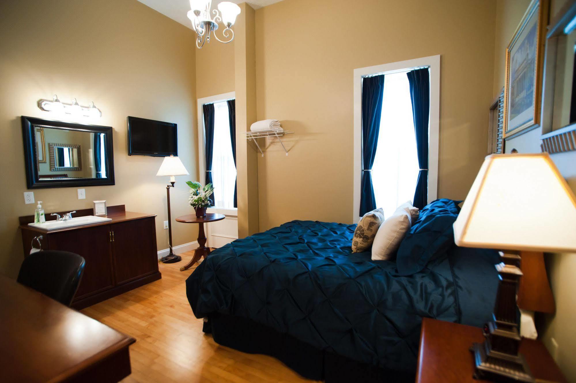 Beacon Hotel ออสวีโก ภายนอก รูปภาพ